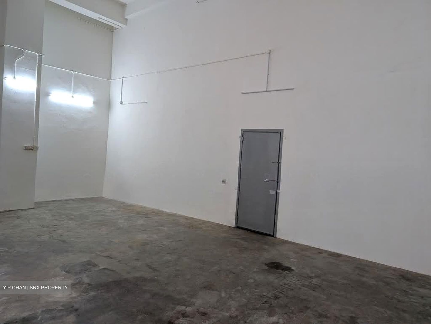 Pemimpin Industrial Building (D20), Factory #536716331